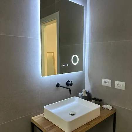 Scandinavian Al Апартаменты Тирана